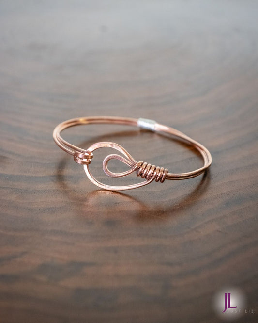 Copper Wire Wrapped Twisted Loop Clasp Bracelet