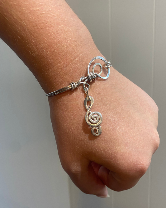 Sterling Silver Wire Wrapped Loop Clasp Bracelet with Treble Clef Charm
