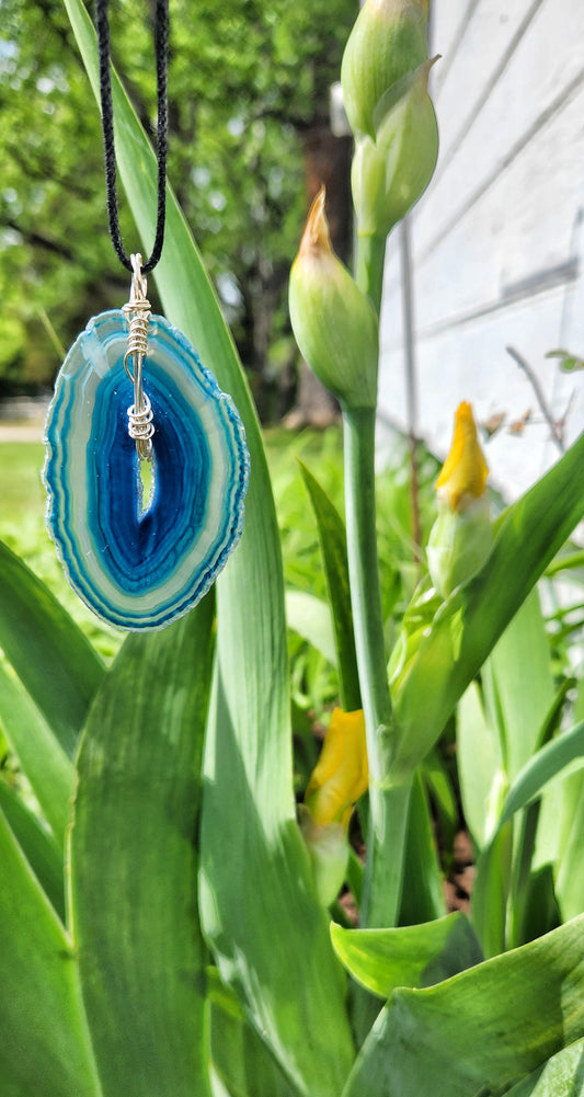 Large blue flat stone necklace
